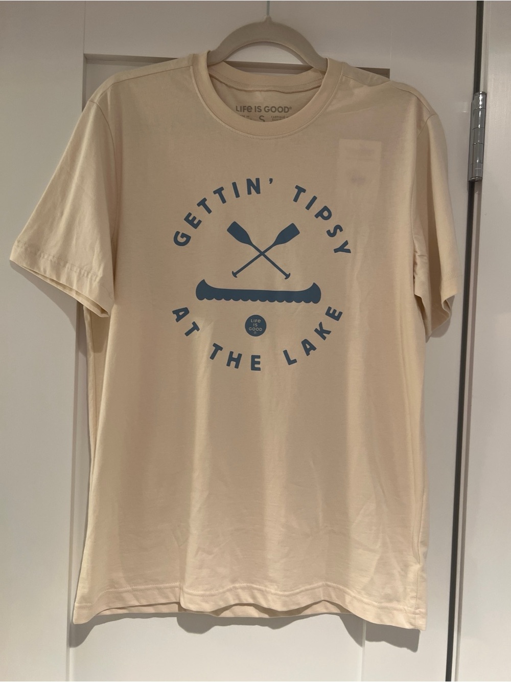 Life Is Good Men's Cream Tee with Blue Lake Graphic NWT